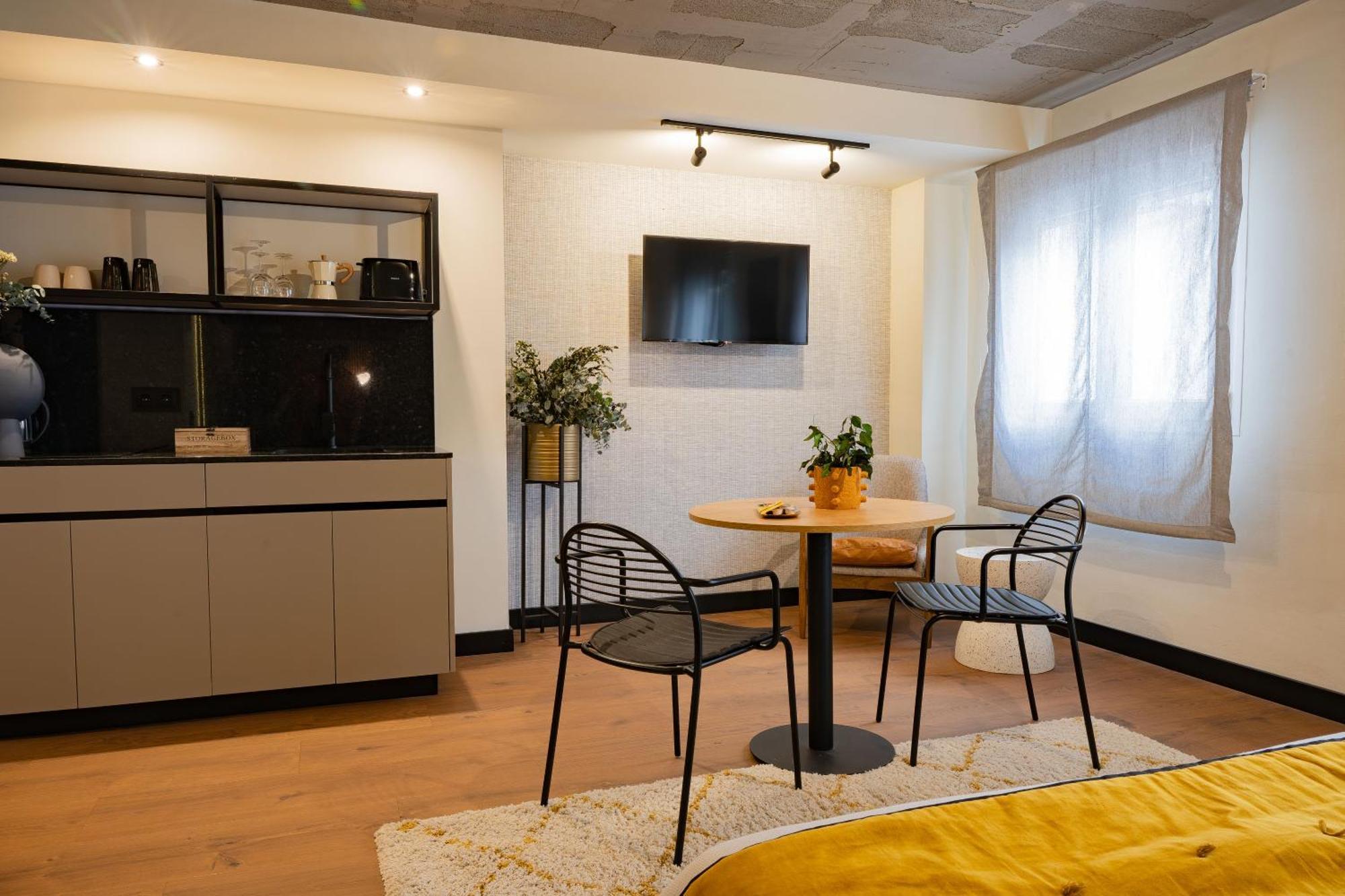 Bubu - Apartamentos En El Centro Málaga Kültér fotó